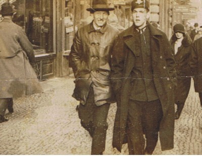 Děda, někdy za války v Praze