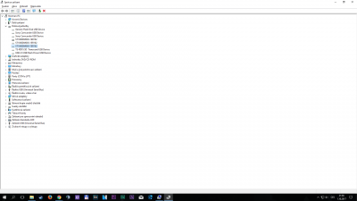 Desktop Screenshot 2017.10.01 - 21.38.39.50.png (115.4 KiB) Zobrazeno 6776 x Dal jsem zobrazit skrytá zařízení a není tam. Označení nového disku je ST100DM010-ZE